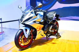 The GSX-8R is powered by the same engine as the V-Strom but is much sportier. 